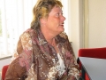 Lies zit tijdens de uitzending goed te luisteren samen met een aantal personeelsleden "van toen".Lies zit tijdens de uitzending goed te luisteren samen met een aantal personeelsleden "van toen".